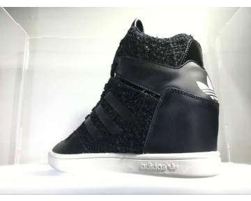 Schuhe Schwarz & Weiß Unisex Adidas Originals M Attitude Up B35328